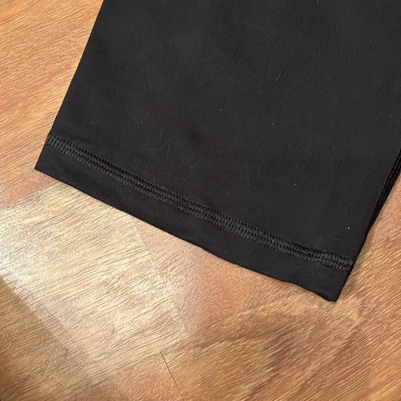 BNWOT Victoria’s secret sport knockout biker shorts - Picture 8 of 13